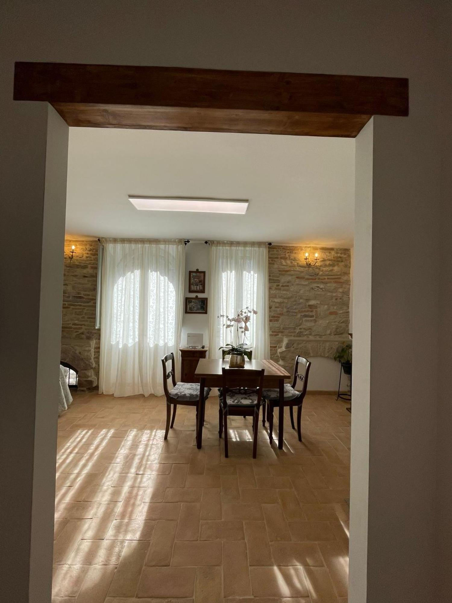 Апартаменты Casa La Rosa Губбио Экстерьер фото